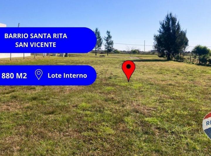 Terreno · 880m²