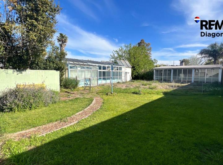 Terreno · 280m²