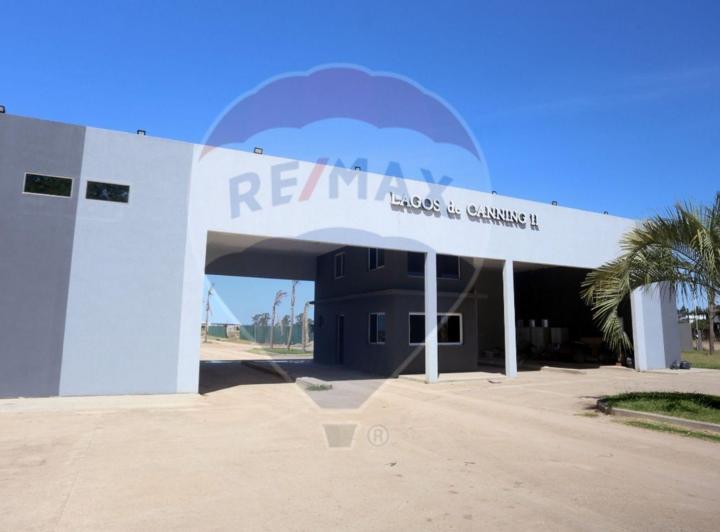Terreno · 695m²