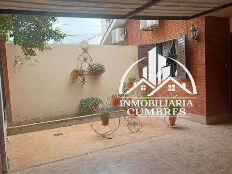 Venta casa barrio san carlos, sobre avenida