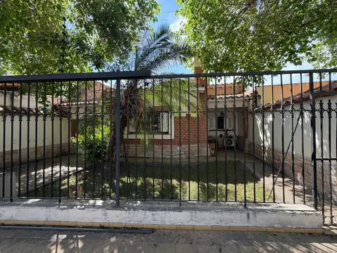 Venta casa  mixta 3 dorm y quincho las heras