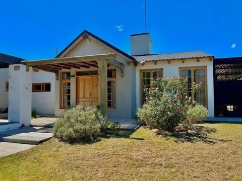 Venta casa b° cerrado la escondida-las paredes