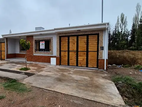 Casa a estrenar en venta | barrio bianchi | de san rafael