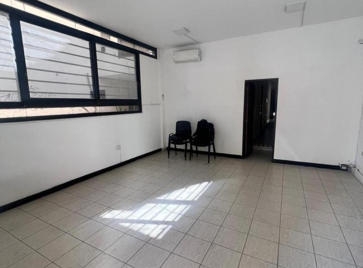 Oficina comercial · 57m²