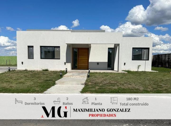 Casa · 165m² · 4 Ambientes · 1 Cochera