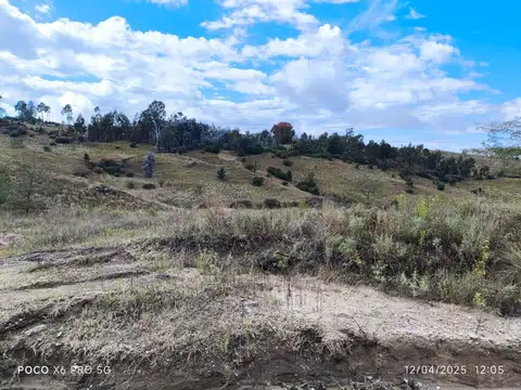 Lote 300 m2 en villa yacanto excelente ubicacion