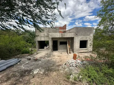 Venta lote 1048mts con edificación  cuesta blanca