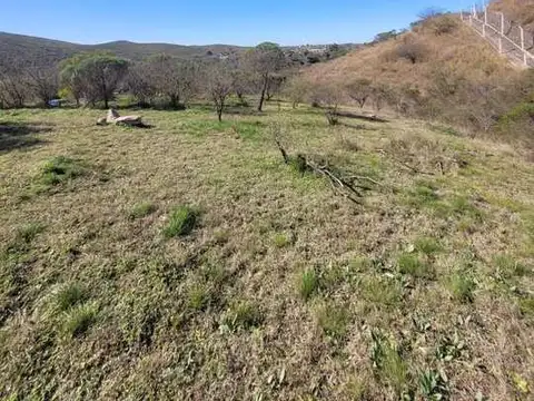 Lote en venta en colinas de la deseada