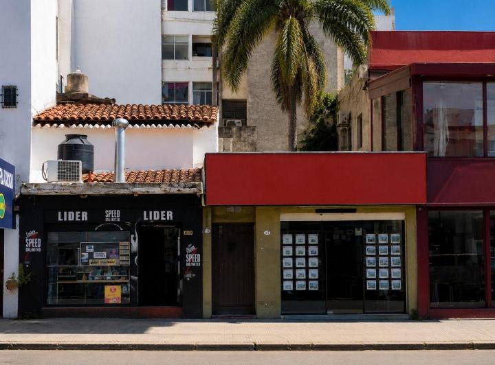 Local comercial · 240m²