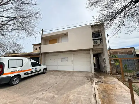 En venta, barrio belgrano dpto. en pb con cochera