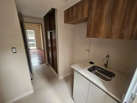 Vende monoambiento con balcon y patio - reciclado 100%