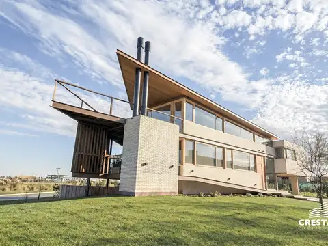 Venta / permuta - casa 3 dormitorios con vistas al lago - vida barrio cerrado, funes.