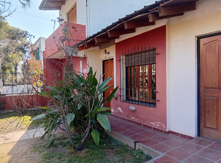 Casa · 117m² · 5 Ambientes · 3 Cocheras