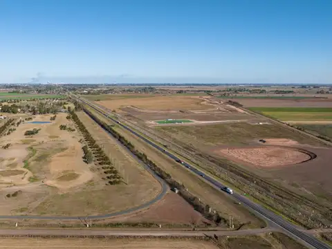 Terreno en venta en barrio cerrado "cinco lagos"