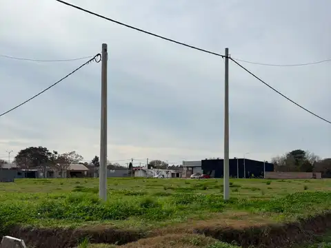Venta de terreno sobre esquina b.e (en 36 cuotas)