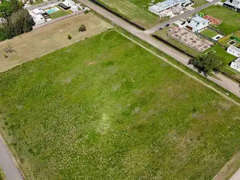 Lote en venta en esquina 500 m2 apto comercial