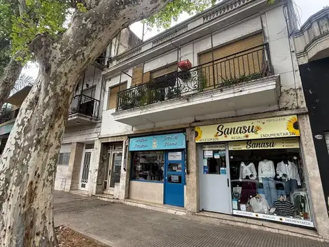 Sin expensas, av la plata al 2400, ph 2 ambientes a reciclar, limite pompeya-parque patricios-boedo
