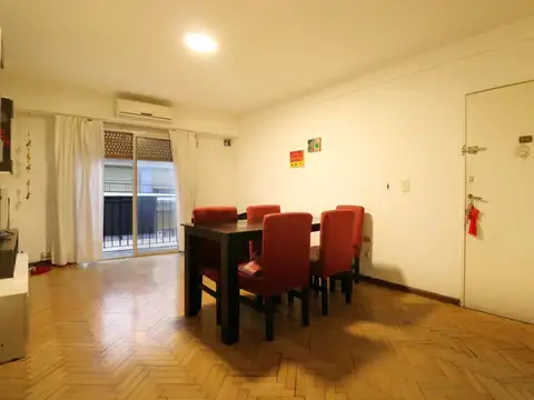 Venta 3 ambientes con balcón, sin expensas