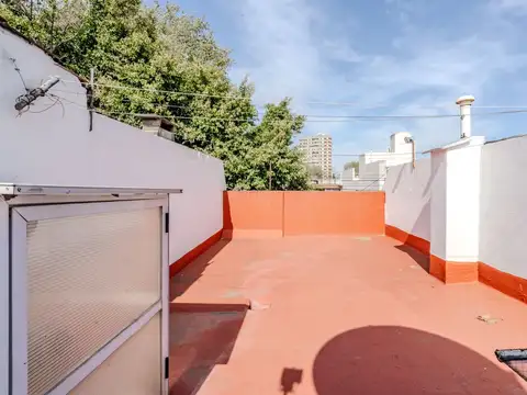 Venta ph 2 amb con terraza propia villa luro