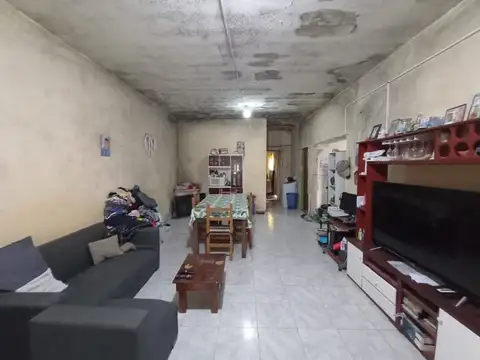Departamento tipo casa de 4 ambientes, sin expensas