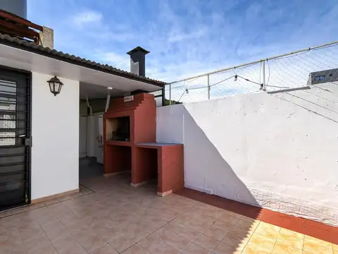 Venta ph 2 ambientes con terraza y parrilla en villa urquiza
