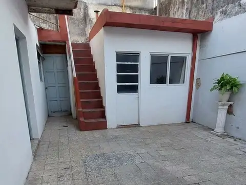 Venta casa 3 viviendas pb + terraza  p. avellaneda