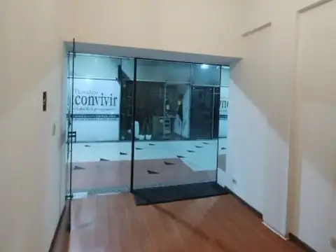 Local comercial en galería rustique -  pb y sótano - 18m² - retiro