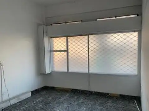 Excelente local en esquina 53 m2. apto todo rubro