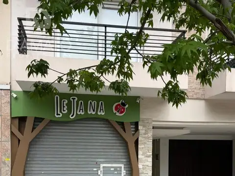 Local en alquiler sobre avenida beiro en villa devoto