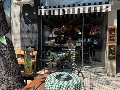 Local comercial doble altura dorrego y gorriti