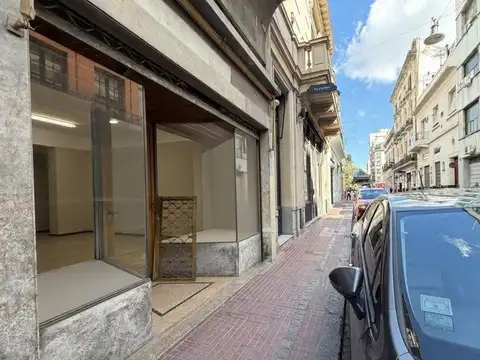 Local en alquiler sobre defensa en el corazón de san telmo