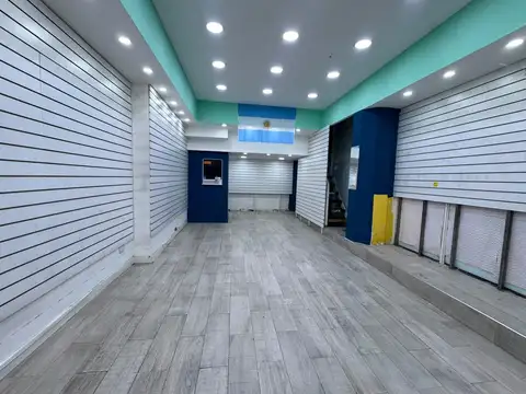 Local en avenida zona masiva