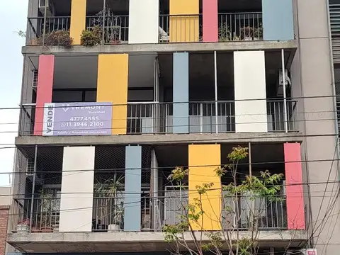 Excelente local con deposito