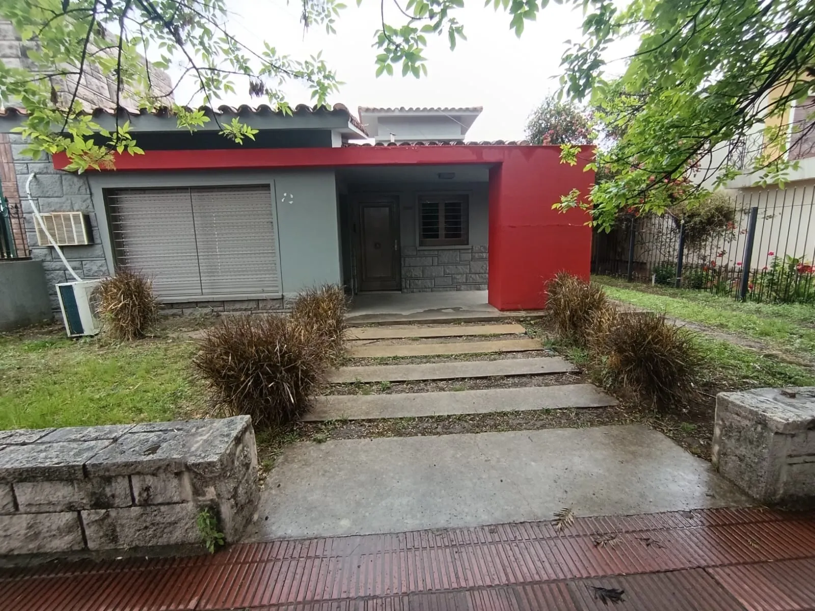 CERRO DE LAS ROSAS - CASONA EN ALQUILER PARA FINES COMERCIALES - CG
