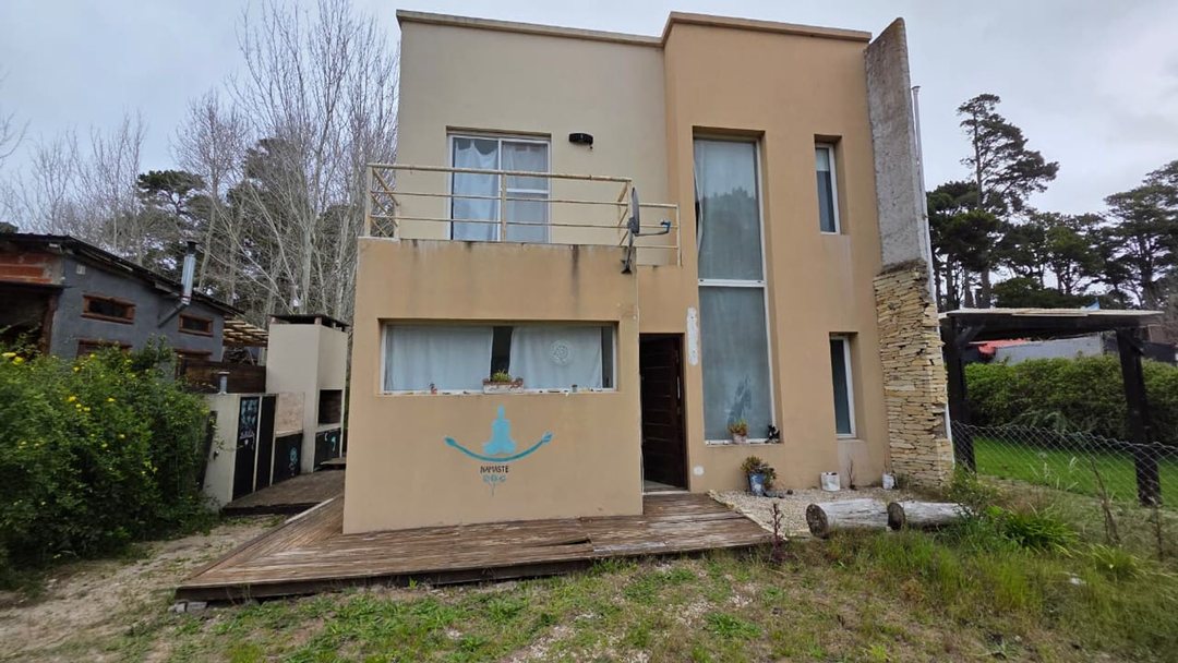 VENTA DE CASA LOTE PROPIO EN MAR AZUL