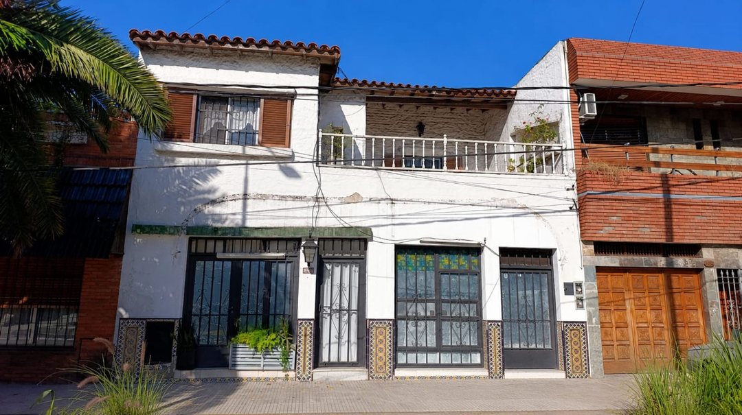 VENTA CASA 4 AMB, QUINCHO ,PISCINA CIUDADELA SUR