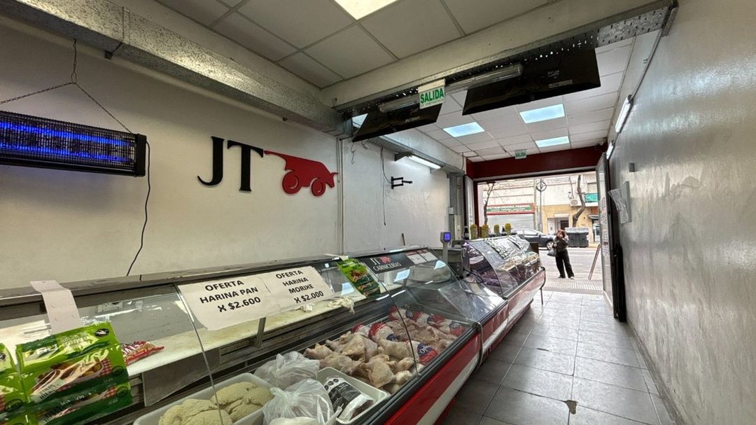 Venta Local comercial con oficina en Monserrat