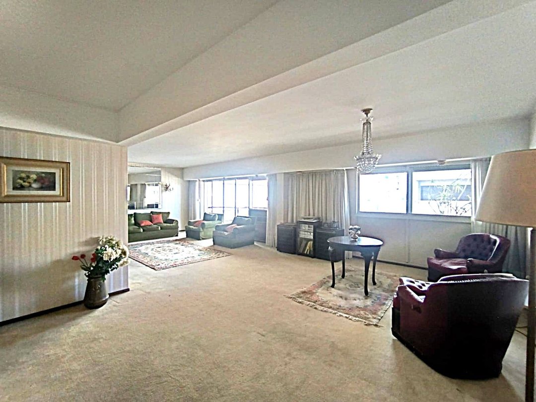 Venta Departamento 4 dormitorios. Apto Crédito