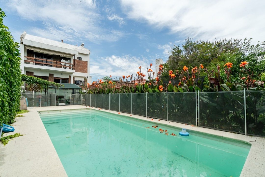 VENTA CASA 6 AMB PILETA SAUNA VILLA SARMIENTO