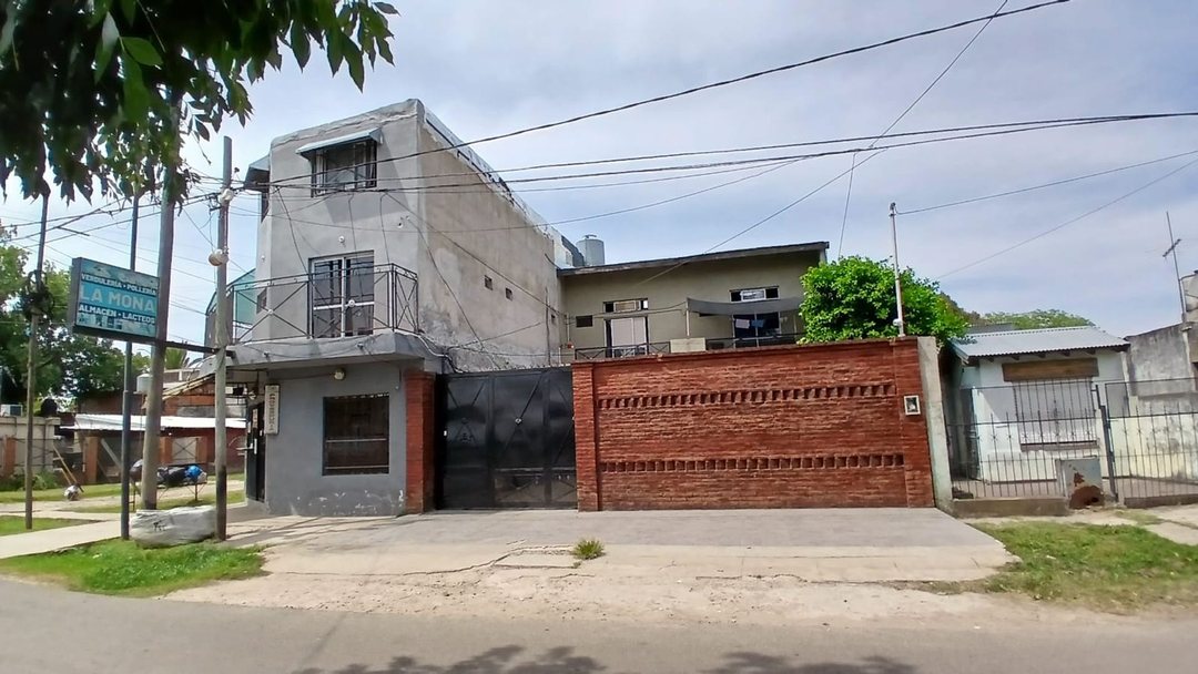 VENTA EN BLOQUE 10 DEPOS 1 LOCAL PILETA JOSE C PAZ