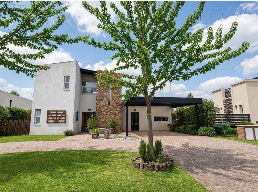 CASA 5 AMBIENTES PILETA SAN EDUARDO PILAR DEL ESTE