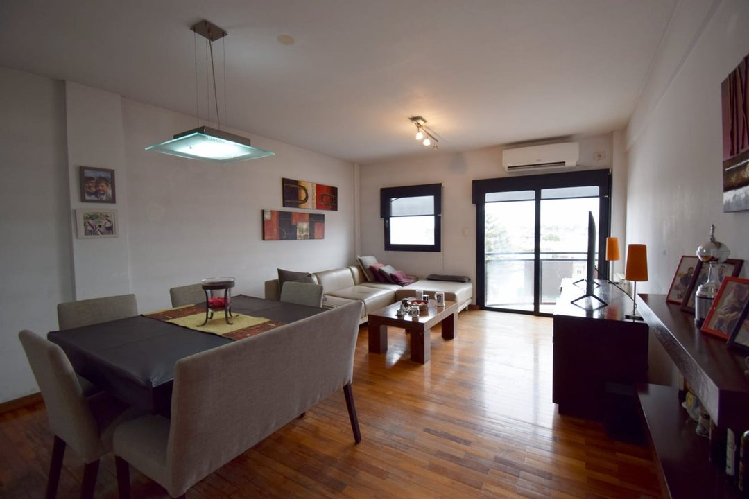 VENTA,SEMIPISO de 4 Ambientes al Frente, APTO CRED