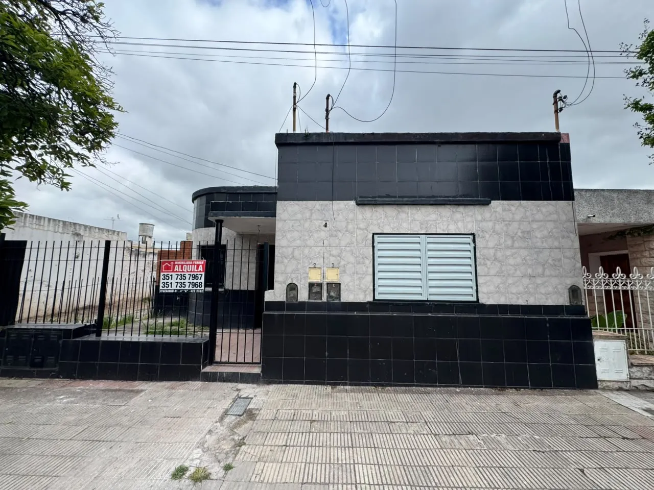 Gran Depto! con Patiecito y Cochera!