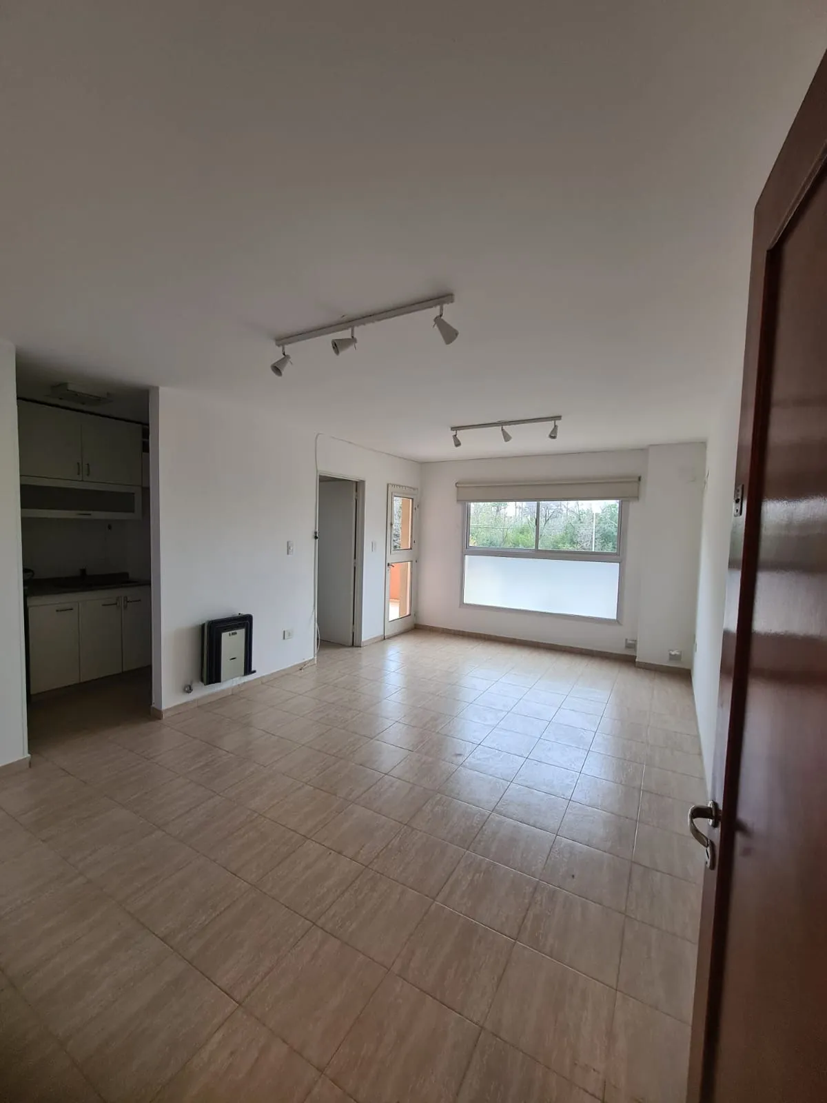 Alquilo Departamento 2D | 1er Piso | Excelente ubicación en zona noroeste