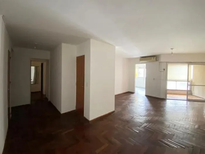 SEMIPISO EN ALQUILER – 2 DORMITORIOS – SUITE CON VESTIDOR – FRENTE A LA CAÑADA – CENTRO