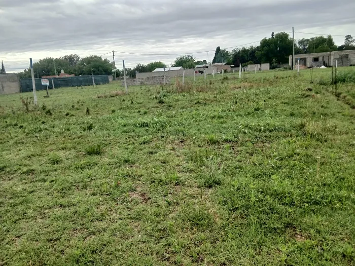 LOTE EN VENTA EN ESTANCIA VALERIANA – TOLEDO – CAMINO A 60 CUADRAS KM 12,5 – 250 M² – FINANCIACIÓN