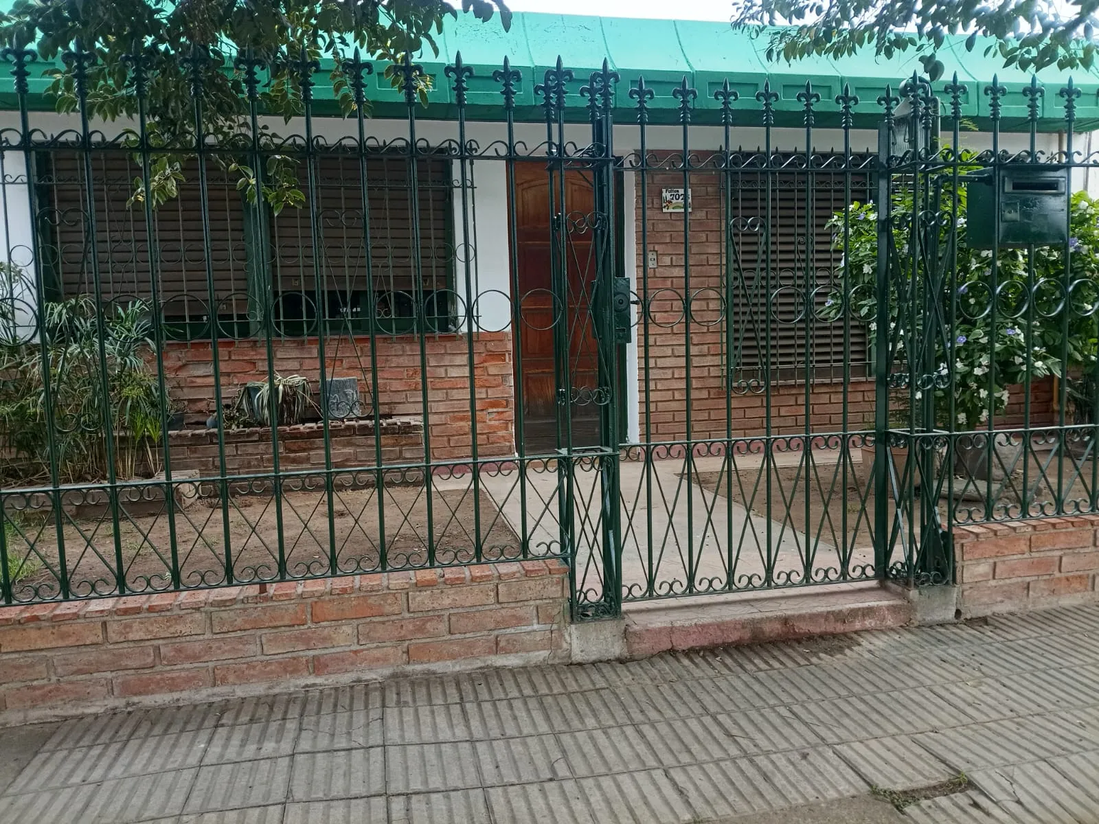 CASA + GALPÓN EN VENTA | BARRIO ITUZAINGÓ | USD 72.000