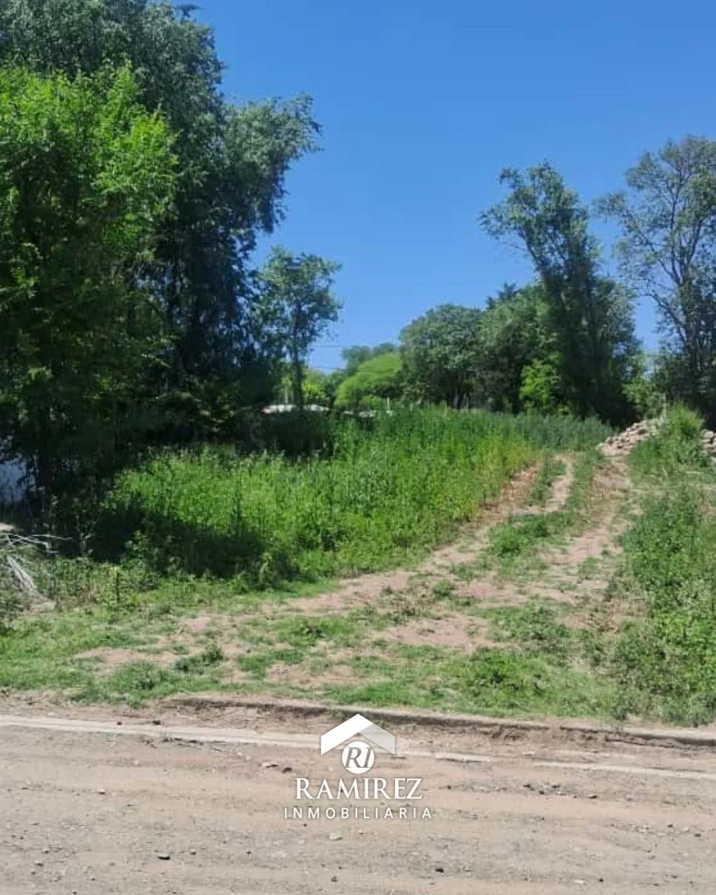 LOTE EN VENTA - B LA HUNGRIA, SANTA ROSA DE CALAMUCHITA - CORDOBA (LT79)