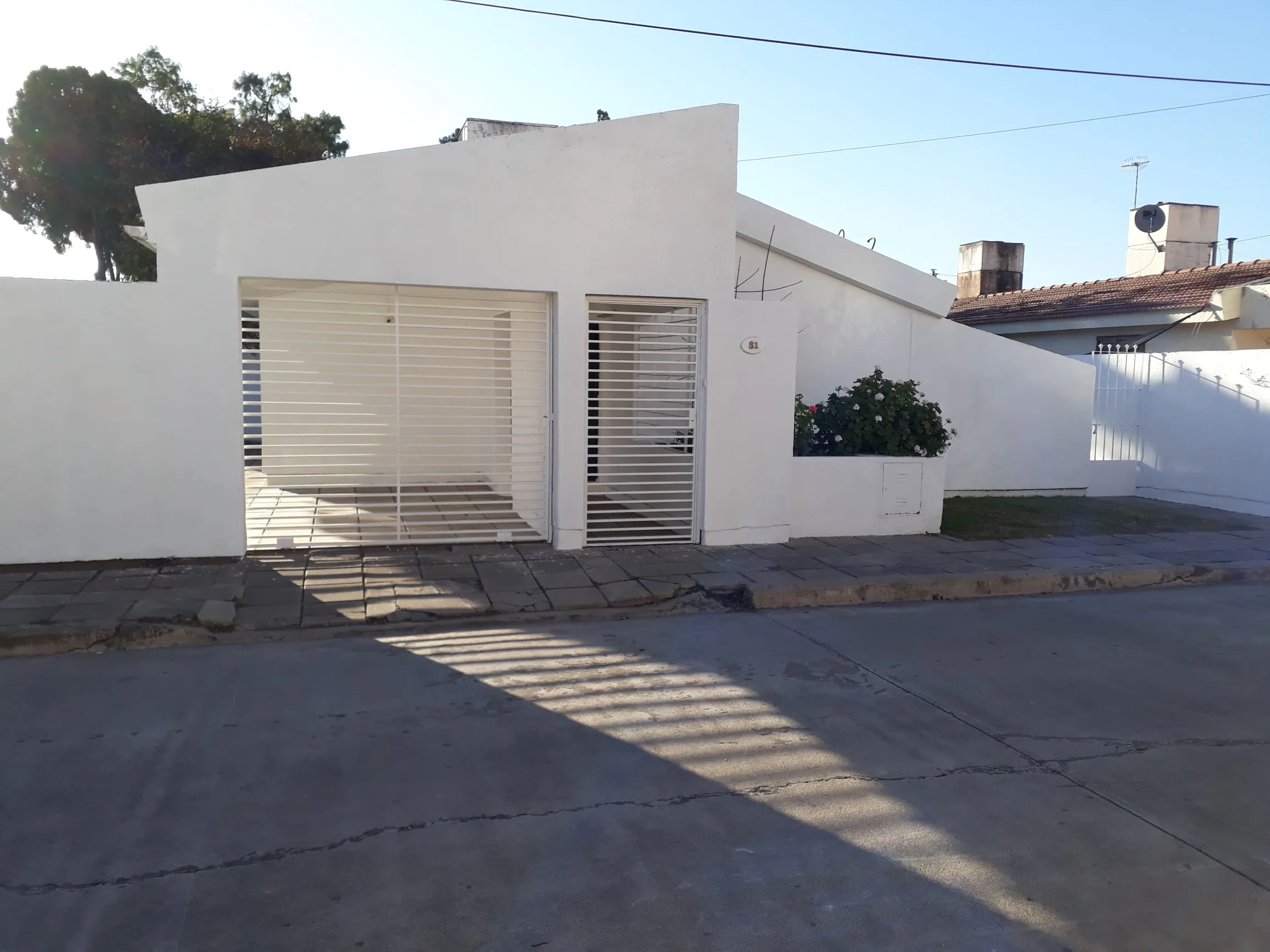 ALQUILO CASA, APTA MAXIMO 3 PERSONAS, Residencial Chateau.