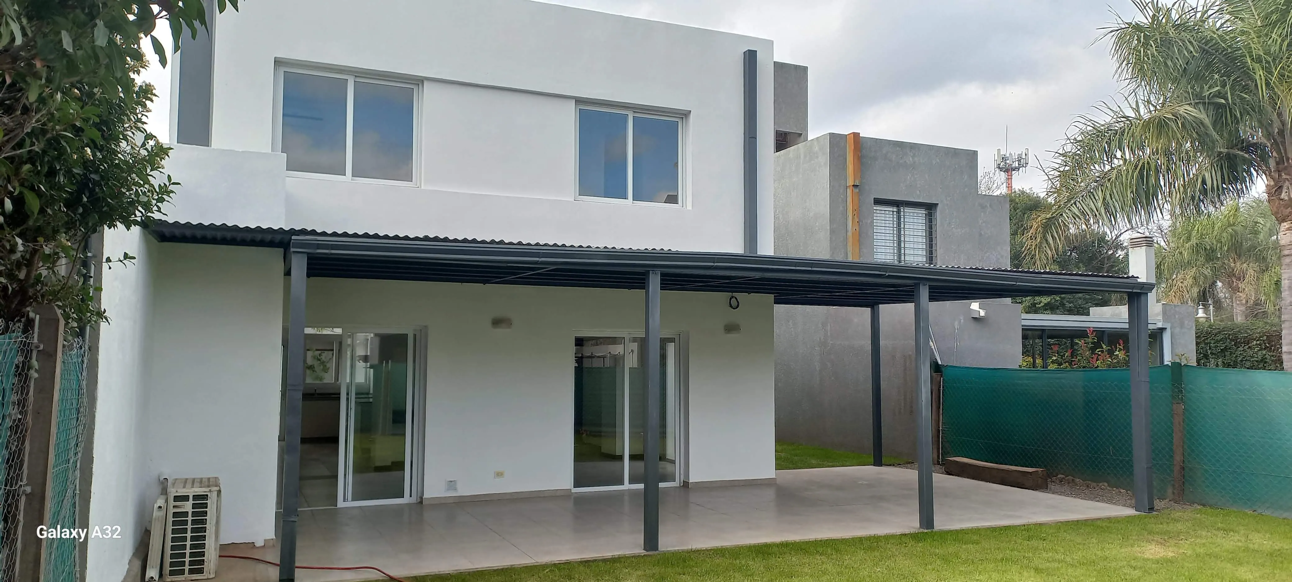 BARRIO CERRADO ZONA NORTE - CALEFACCION CENTRAL - DORMITORIO EN SUITE